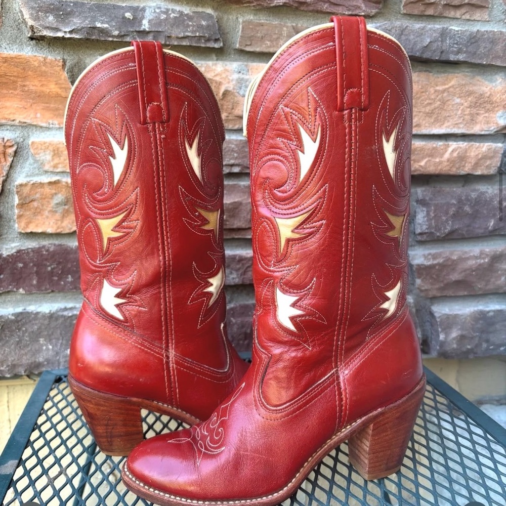 dingo 70's vintage Red Leather Western Heeled Boots with Cream Inlay